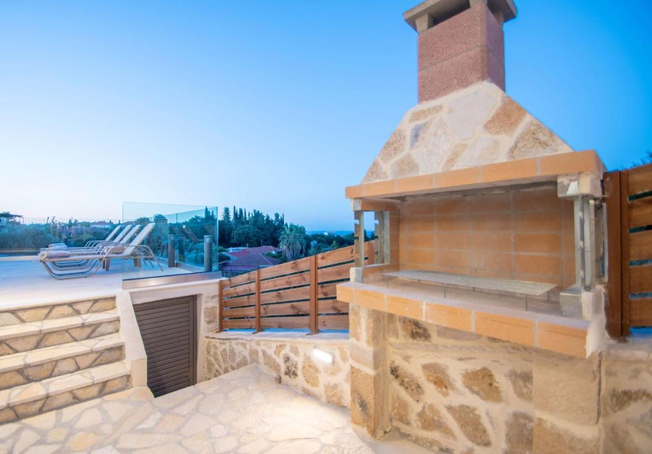 Lazai Villa Kato Yerakarion 外观 照片